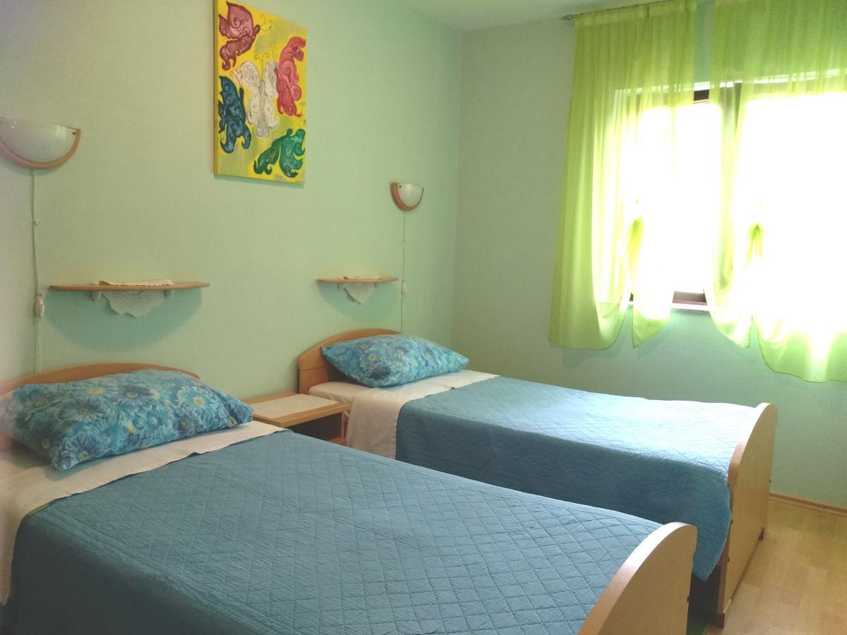 Apartments Anic Novigrad Istria Eksteriør billede